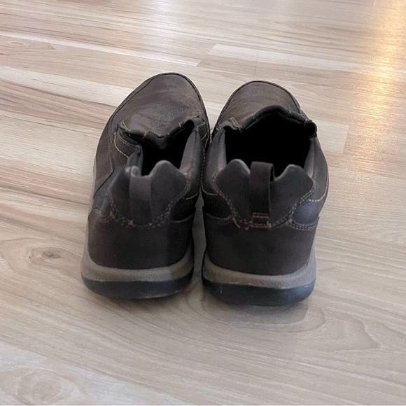 Eastland Brown Loafers Slip-On Shoes - Picture 4 of 9